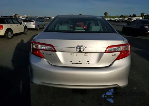 2012 Toyota Camry Base z USA, uszkodzony, nr VIN 4T1BF1FKXCU064044